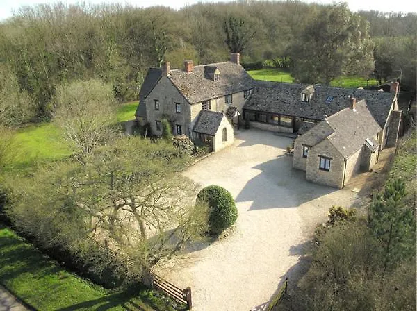 Gorselands Hall